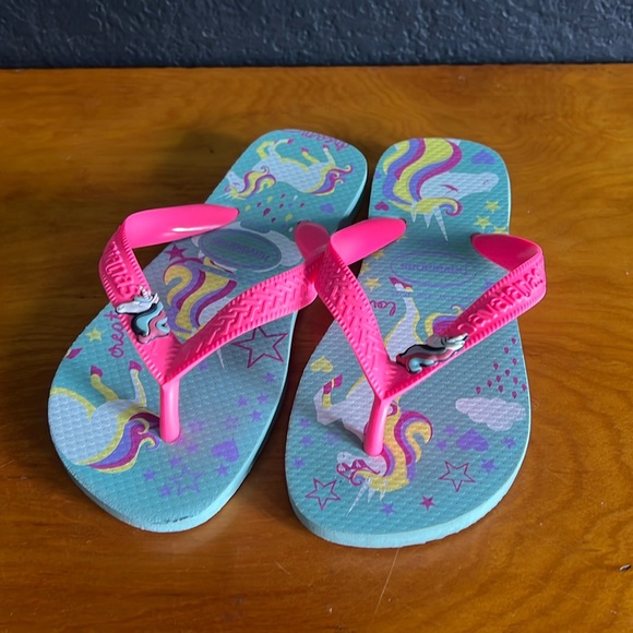 havaianas flip flips 🩴 girls 33-34 (US 2-2 1/2) - Picture 1 of 5